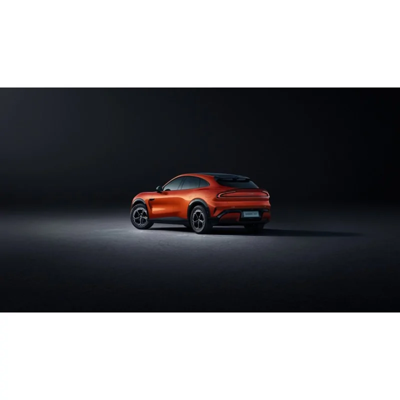 Xiaomi YU7 Lava Orange Metallic SUV